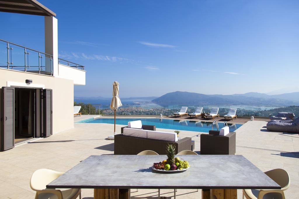 Apolpaina Alivia Lefkas Luxury Villas מראה חיצוני תמונה