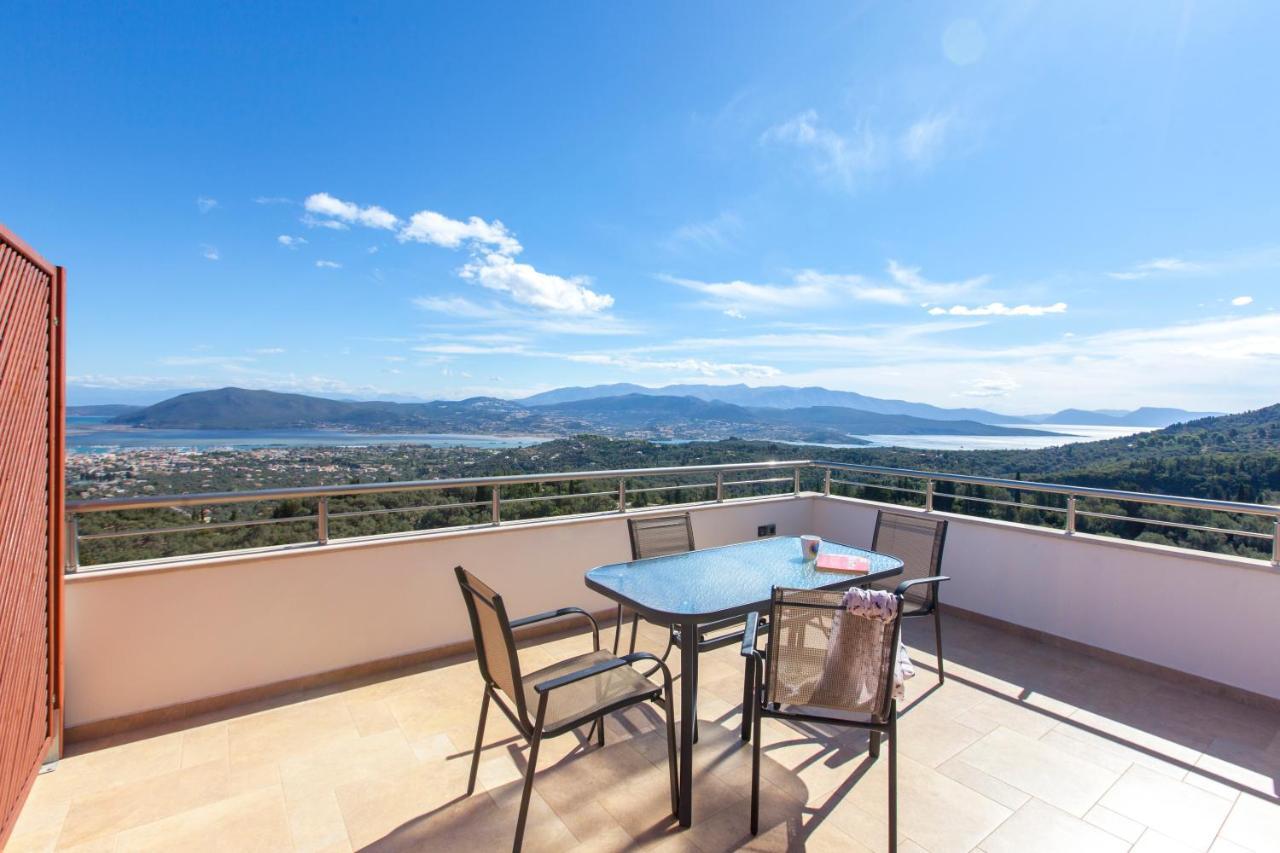 Apolpaina Alivia Lefkas Luxury Villas מראה חיצוני תמונה