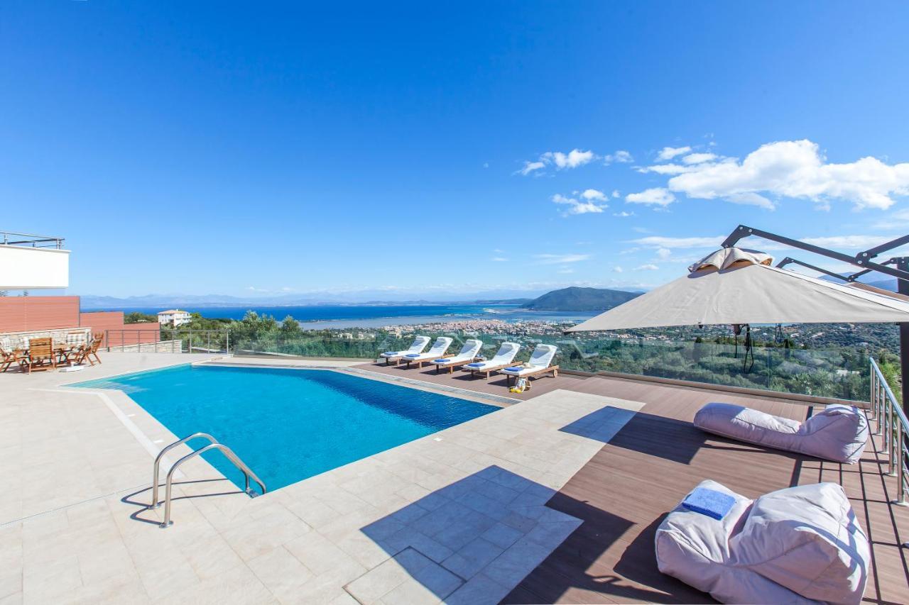 Apolpaina Alivia Lefkas Luxury Villas מראה חיצוני תמונה