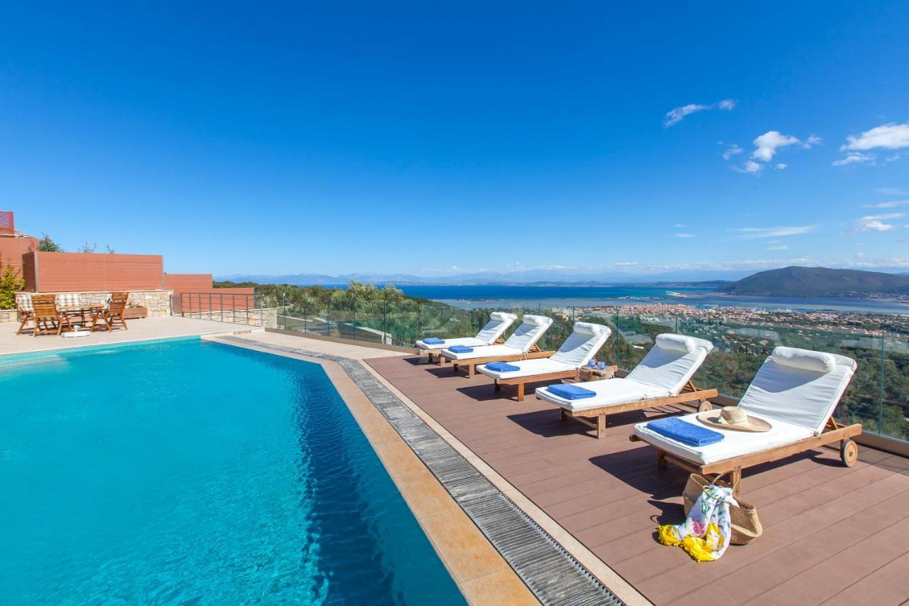 Apolpaina Alivia Lefkas Luxury Villas מראה חיצוני תמונה